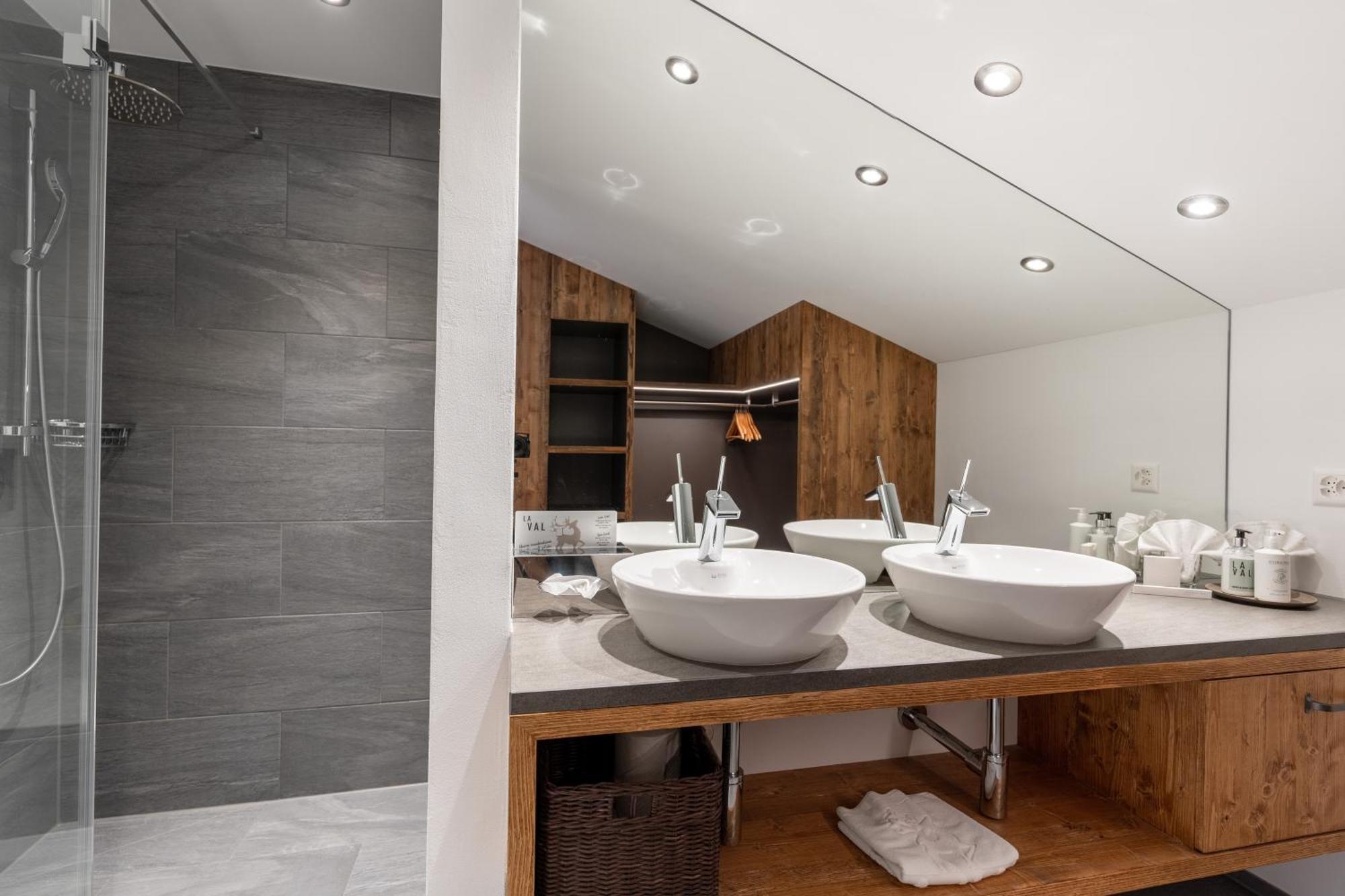 La Val Hotel & Spa Breíl Dış mekan fotoğraf